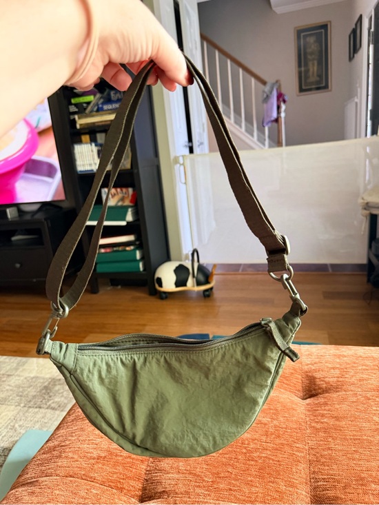 Uniqlo Handbags - Olive Green Uniqlo Crossbody Sling Bag